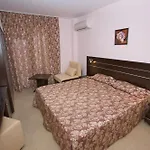 Hotell Atol 3*