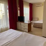 Hotell Atol Slăntjev Brjag